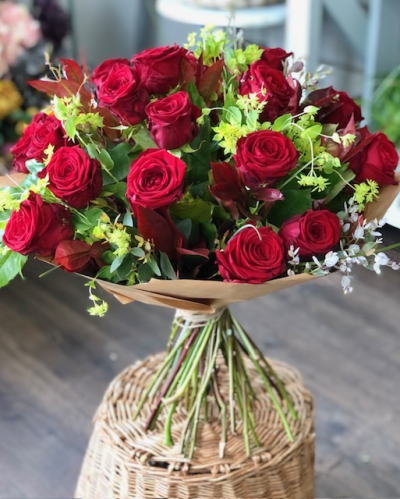 The Classic Rouge - A timeless bouquet of premium deep red roses, each bloom radiating passion and grace.  Created using only Naomi roses, these have the most delicate scent and unfurl slowly to showcase their fabulous petals and shape. Perfectly arranged to celebrate, love, romance and heartfelt moments, The Classic Rouge captures the enduring beauty of the rose - a stunning gift for those super-special occasions that deserve nothing less than perfection.

We can create any size of bouquet with these premium stems, but do give us as much notice as you can!